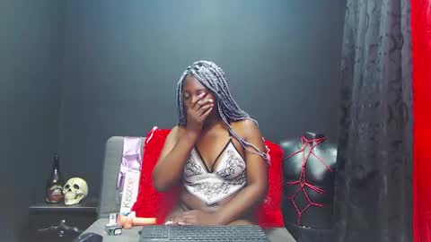 Snapshot of divamafe chatting on 01-13-25, 05:44 mafe online show from 01-13-25, 05:44