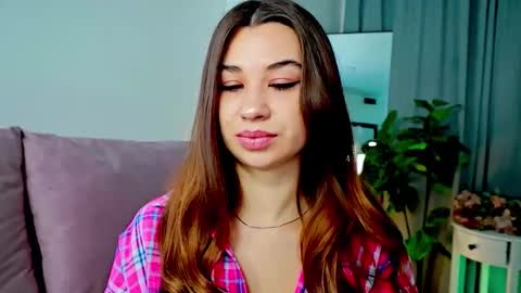 Tia online show from 02-08-26, 08:12