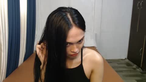 DIVINA online show from 03-04-25, 02:06