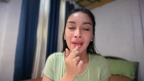DIVINA online show from 06-25-26, 02:44