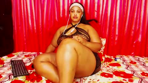 divinebooty93 online show from 06-29-26, 11:54