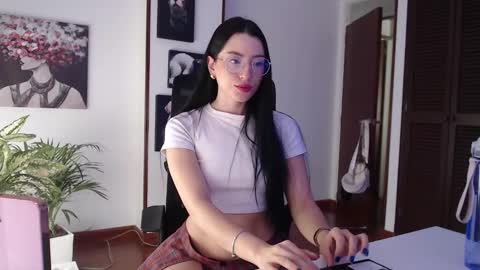 Hera online show from 02-16-26, 12:34