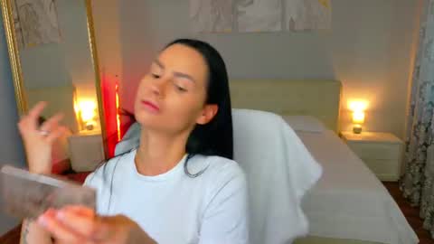 Snapshot of divineluxe chatting on 06-22-26, 06:21 Ivory Blue. online show from 06-22-26, 06:21