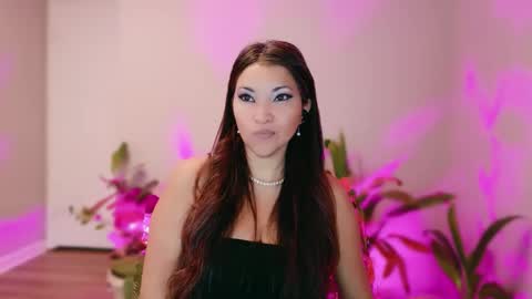 DivineLynn online show from 02-04-26, 06:14