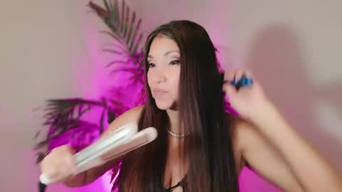 DivineLynn online show from 05-24-26, 03:17