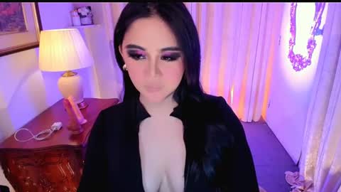 Vally online show from 06-17-26, 08:17