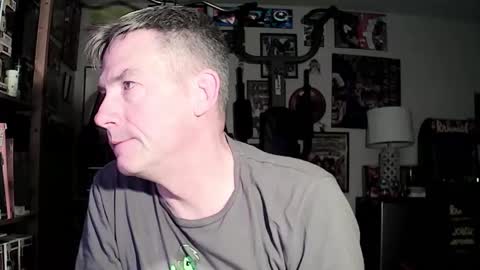 dix_handley_50 online show from 02-13-25, 12:32