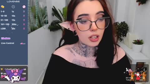 dixipixi_ online show from 12-28-24, 11:52