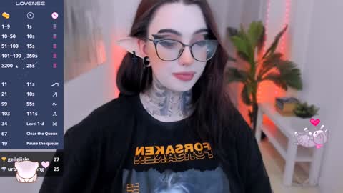 dixipixi_ online show from 01-31-25, 09:59