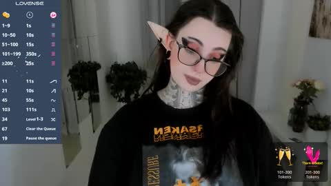 dixipixi_ online show from 10-09-25, 05:49