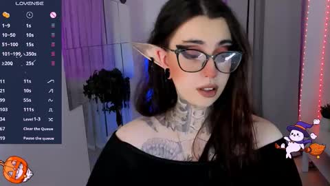 dixipixi_ online show from 11-06-25, 06:25