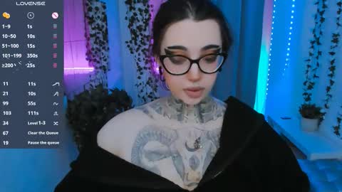 dixipixi_ online show from 03-08-26, 05:55