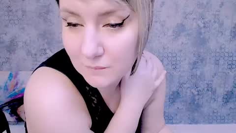 Snapshot of djullia chatting on 01-24-25, 03:34 djullia online show from 01-24-25, 03:34