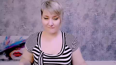 Snapshot of djullia chatting on 02-03-25, 12:14 djullia online show from 02-03-25, 12:14