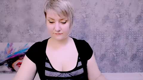 Snapshot of djullia chatting on 02-06-25, 06:18 djullia online show from 02-06-25, 06:18