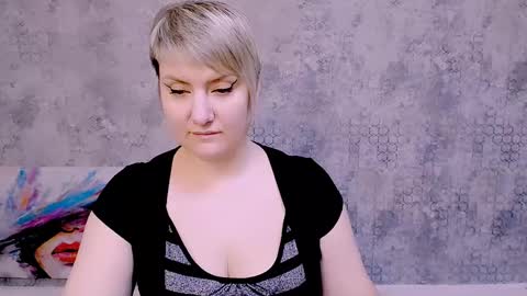 Snapshot of djullia chatting on 02-13-25, 09:30 djullia online show from 02-13-25, 09:30