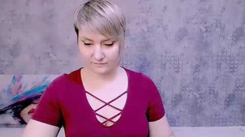 Snapshot of djullia chatting on 02-19-25, 01:06 djullia online show from 02-19-25, 01:06