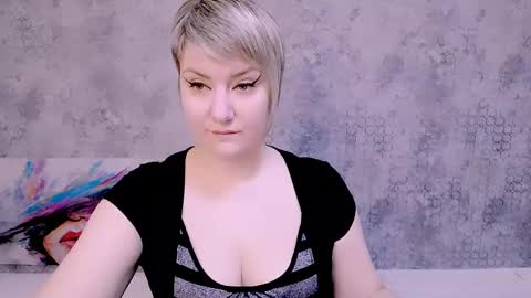 Snapshot of djullia chatting on 03-02-25, 08:48 djullia online show from 03-02-25, 08:48