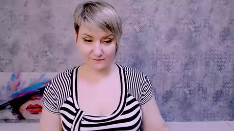 Snapshot of djullia chatting on 03-07-25, 01:18 djullia online show from 03-07-25, 01:18