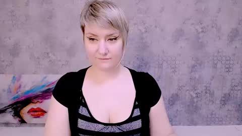 Snapshot of djullia chatting on 03-09-25, 12:20 djullia online show from 03-09-25, 12:20