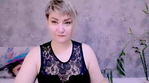 Snapshot of djullia chatting on 10-25-25, 05:48 djullia online show from 10-25-25, 05:48