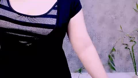 Snapshot of djullia chatting on 10-26-25, 06:19 djullia online show from 10-26-25, 06:19