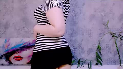 Snapshot of djullia chatting on 11-16-25, 06:08 djullia online show from 11-16-25, 06:08