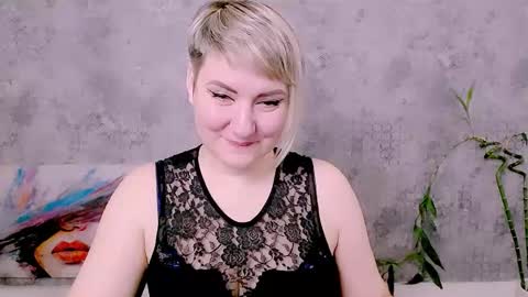 Snapshot of djullia chatting on 12-03-25, 06:32 djullia online show from 12-03-25, 06:32