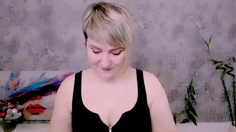 Snapshot of djullia chatting on 12-14-25, 05:13 djullia online show from 12-14-25, 05:13