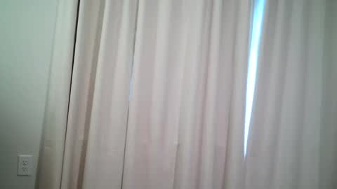 Snapshot of dkj37889 chatting on 10-19-25, 06:19 Kyle online show from 10-19-25, 06:19