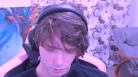 Snapshot of dmitryromanov chatting on 12-04-25, 05:28 Dead A online show from 12-04-25, 05:28