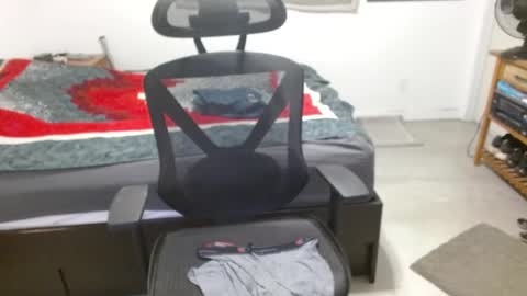 dmoney212 online show from 04-12-26, 06:18