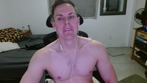 Snapshot of dmoney212 chatting on 05-09-26, 07:13 dmoney212 online show from 05-09-26, 07:13