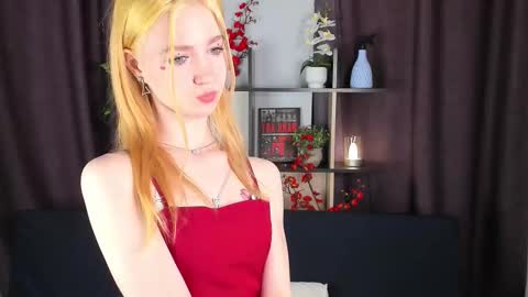 Snapshot of do_not_feed_the_mankeys chatting on 03-14-26, 06:35 Aki online show from 03-14-26, 06:35