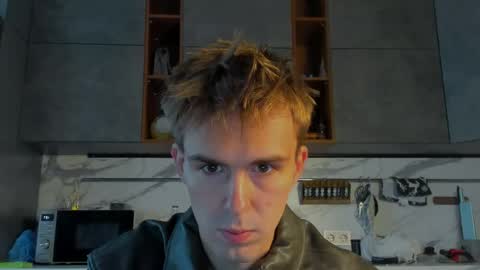 Robert online show from 05-11-26, 12:33