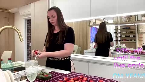 Ctia But I prefer to be called DOCE online show from 02-07-25, 09:04