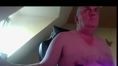 doggy2629 online show from 06-18-26, 05:41