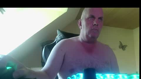 doggy2629 online show from 07-11-26, 08:39