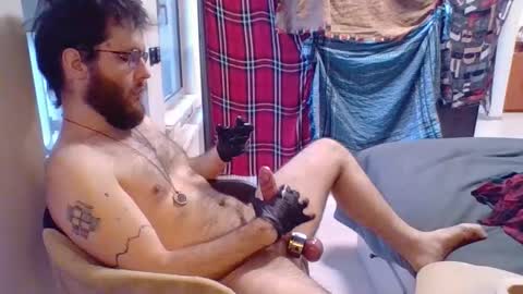 dogwithamohawk online show from 12-15-25, 09:35