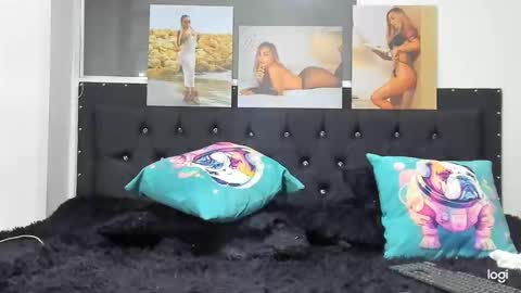 Snapshot of doll_celeste19 chatting on 01-12-25, 05:03 C E L E S T E online show from 01-12-25, 05:03