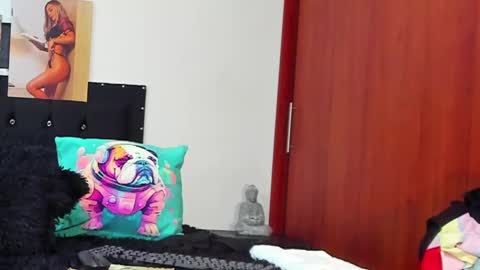 Snapshot of doll_celeste19 chatting on 01-16-25, 03:23 C E L E S T E online show from 01-16-25, 03:23