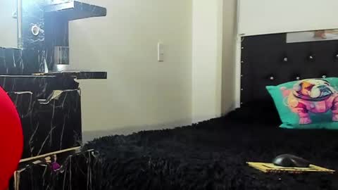 Snapshot of doll_celeste19 chatting on 02-01-25, 12:51 C E L E S T E online show from 02-01-25, 12:51