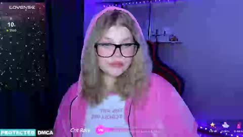 Chloe online show from 12-29-24, 09:20