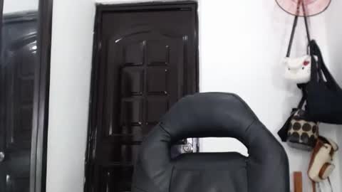 doll_dollys_ online show from 01-10-25, 03:58