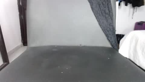 doll_dollys_ online show from 02-25-25, 11:00