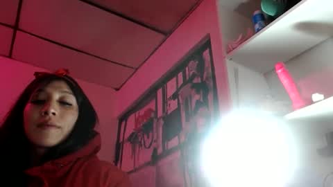 Snapshot of doll_sary chatting on 12-28-24, 12:15 Catherine XXX online show from 12-28-24, 12:15