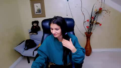 Snapshot of doll_stylish_ chatting on 01-01-25, 07:20 dol online show from 01-01-25, 07:20
