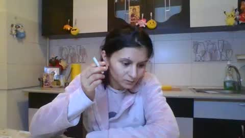 Snapshot of doll_stylish_ chatting on 01-18-25, 10:17 dol online show from 01-18-25, 10:17