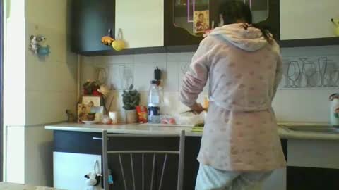 Snapshot of doll_stylish_ chatting on 02-01-25, 10:48 dol online show from 02-01-25, 10:48