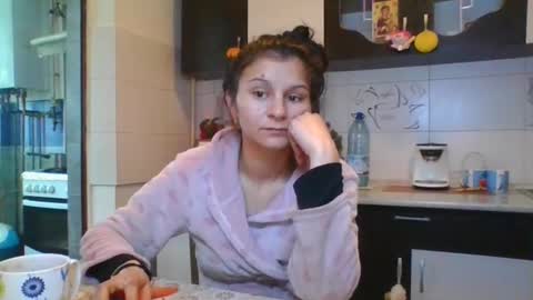 Snapshot of doll_stylish_ chatting on 02-06-25, 05:46 dol online show from 02-06-25, 05:46